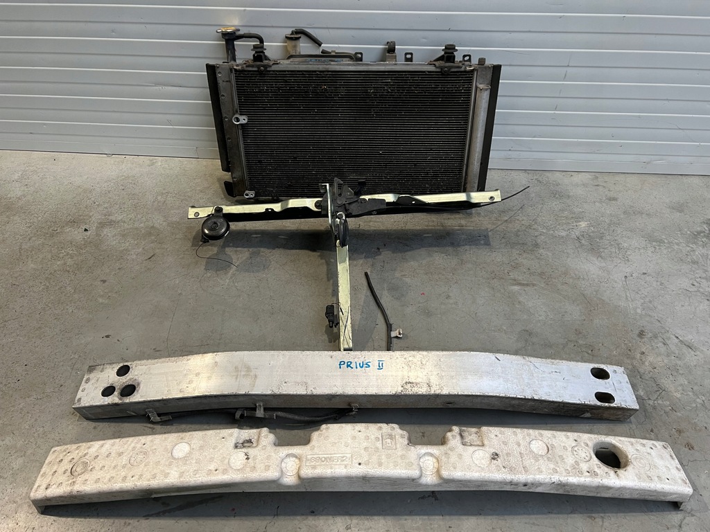 фото №1, Pas передній радіатор toyota prius ii бензин