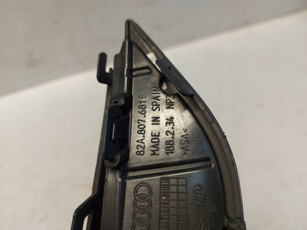 фото №7, Audi a1 82a решётка бампера перед левая 82a807681e