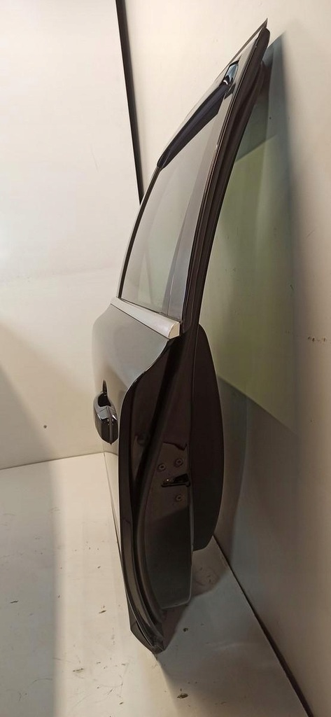 фото №4, Volvo xc70 дверь левый задняя 452