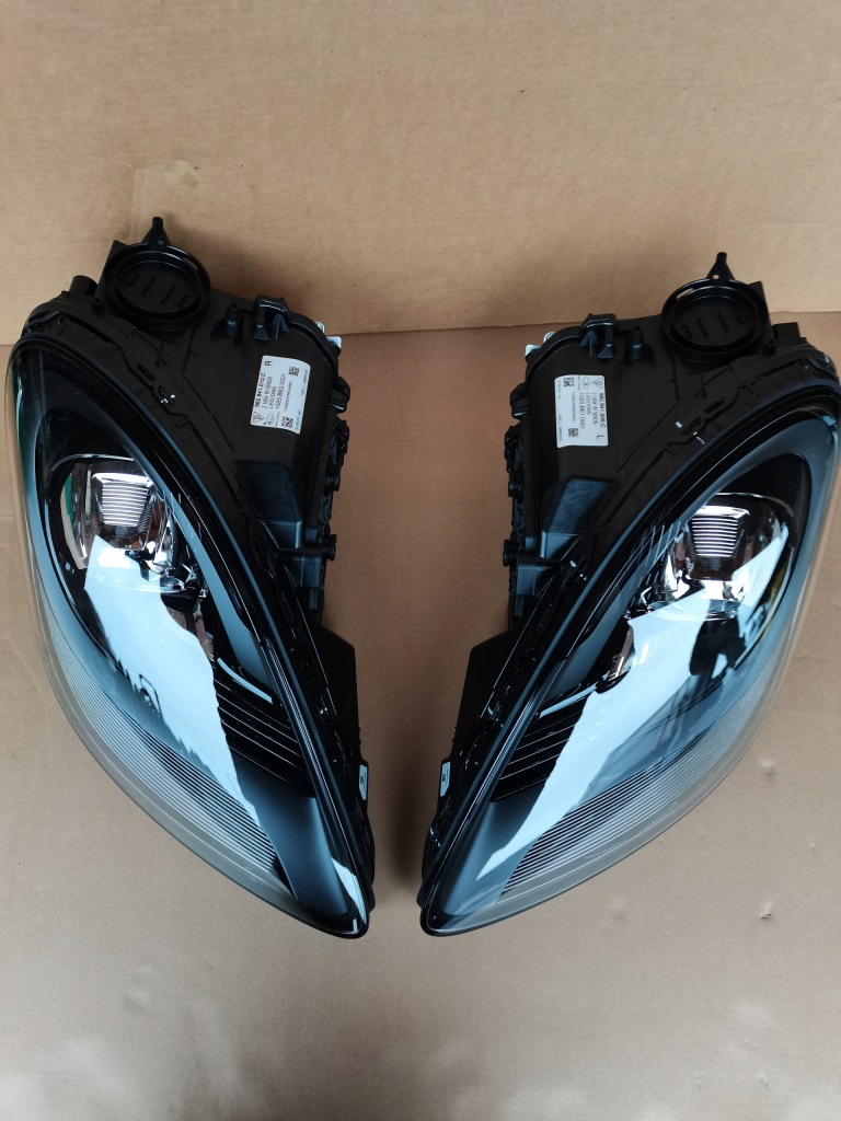 Porsche boxster cayman 982 комплект . лампа передних новая  982941009c 982941010c в Украине