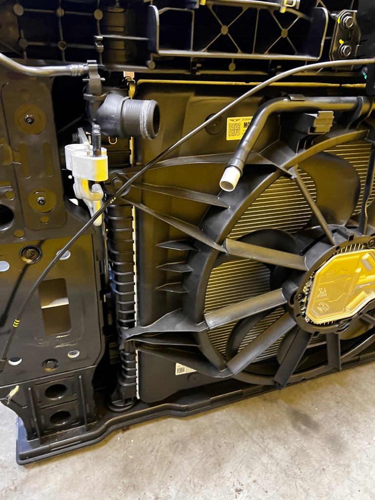 фото №16, Kompletny pas передній перед радіатор радар genesis gv70 2.5l