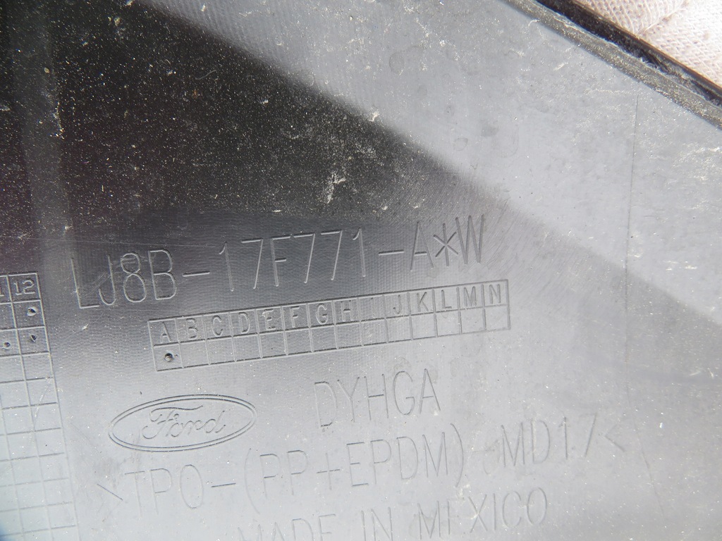 фото №14, Накладка спойлер молдинг бампера передняя ford mustang mach-e