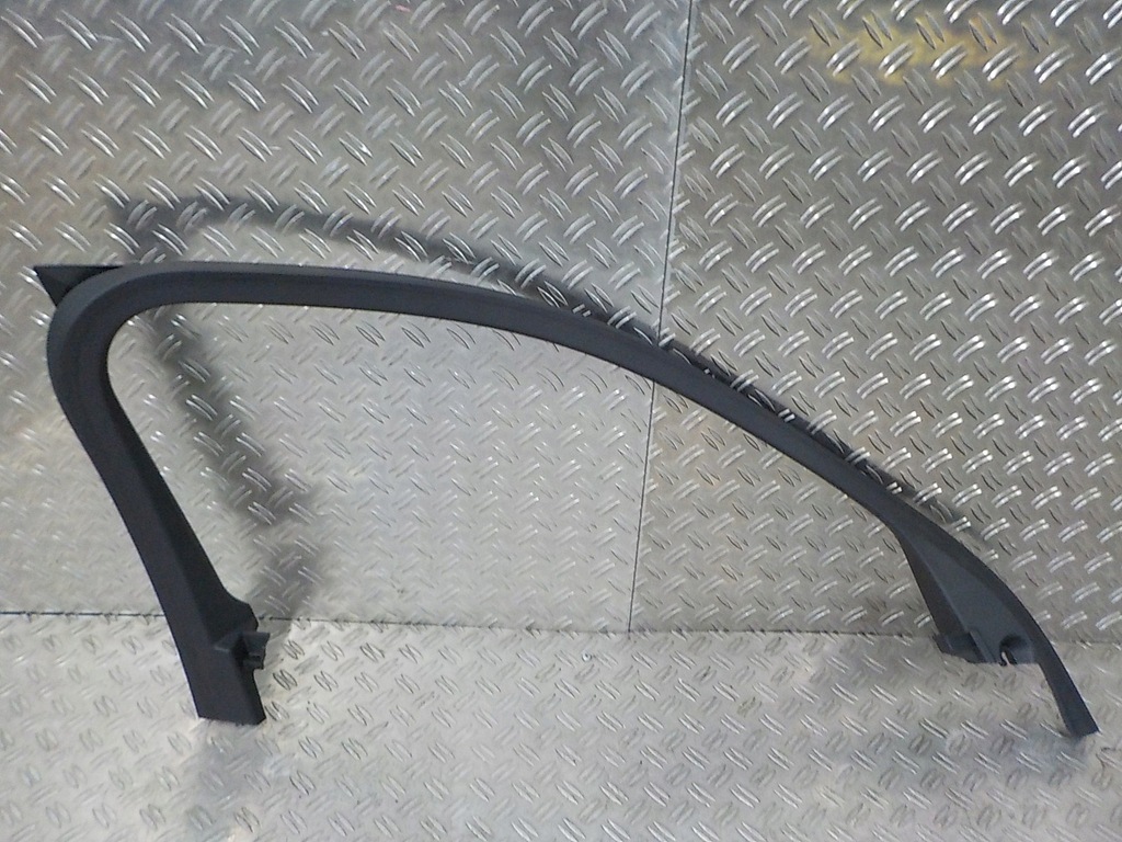 фото №1, Volvo xc40 ii 1.5 рамка молдинг двері перед праве