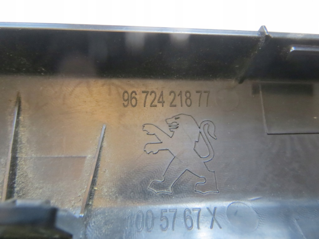 Peugeot 508 молдинг туннель среднего консоли правая с Разборки