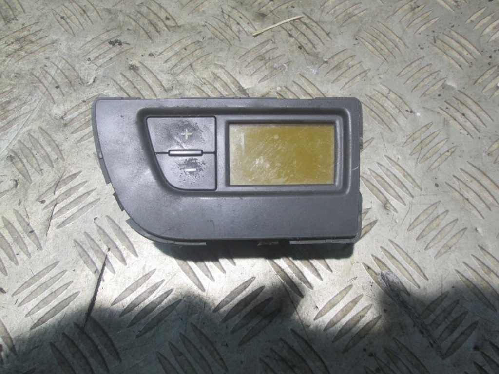 фото №1, Панель обдув правый citroen c4 grand picasso i 06- 9650868877