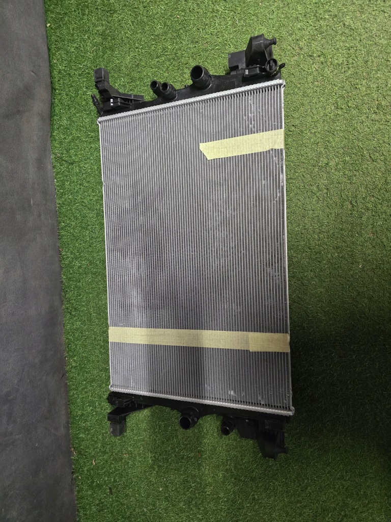 фото №5, Радіатор води інтеркулер mercedes eqa eqb w243