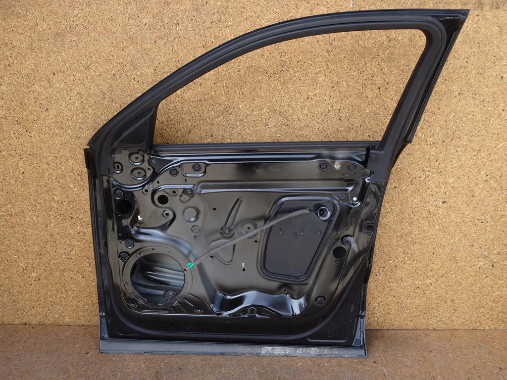 фото №11, Audi q3 8u 11-18 дверь молдинг правое правый перед передние ly9b 8u0831312b