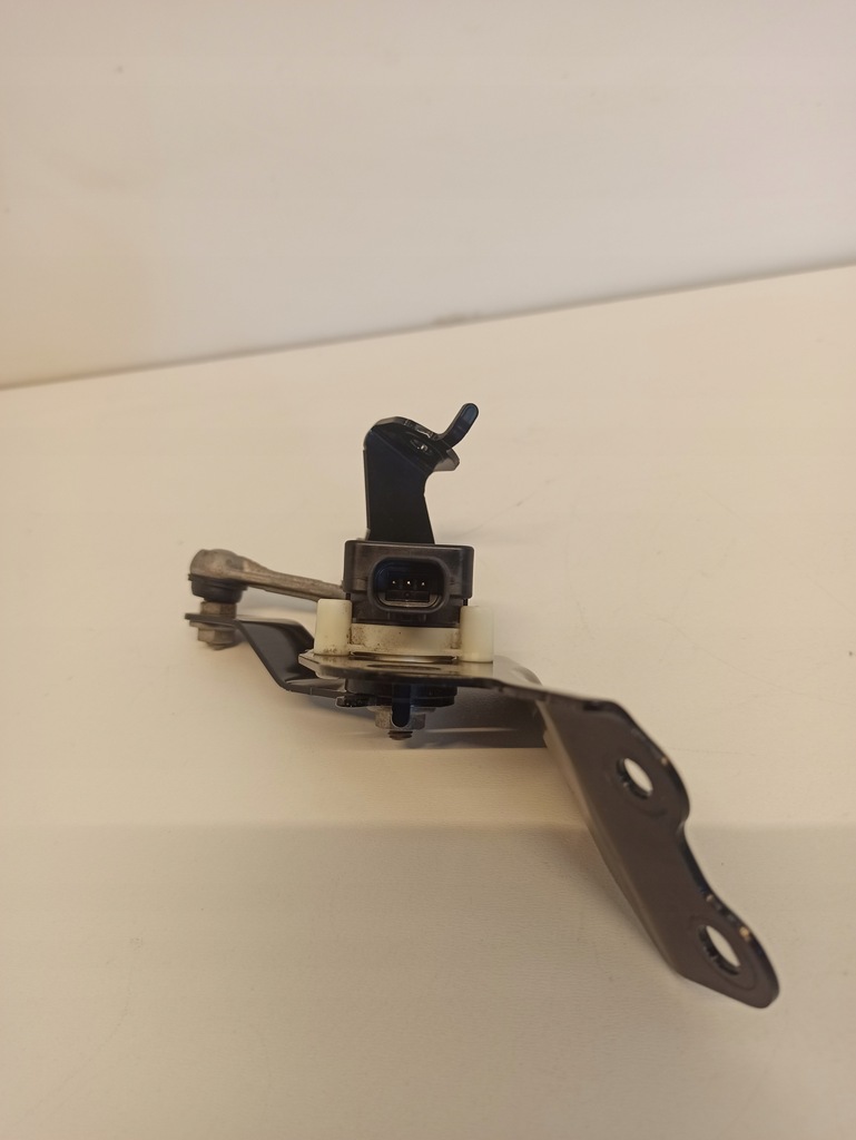 фото №4, Suzuki swift mk8 датчик выравнивание 1.2 hubrid