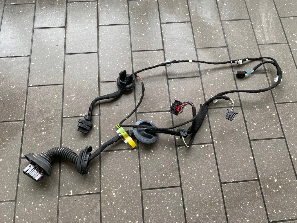 фото №1, Электропроводка дверь правый перед audi q7 4l europa