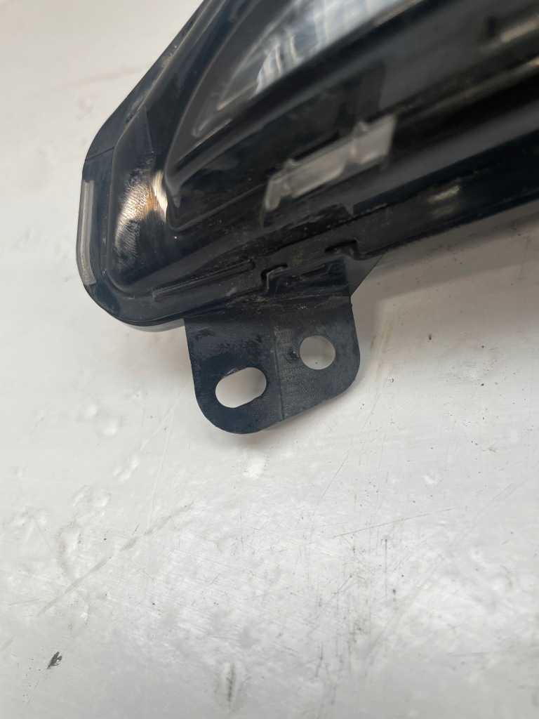 Peugeot 308 gt фара правый  дневная led поворотник 9806712080 с Разборки