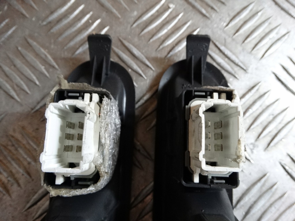 фото №4, Переключатель окон renault scenic правый задняя