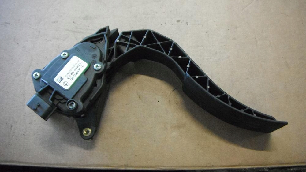 фото №1, Renault captur clio 4 потенциометр газа 180029347r