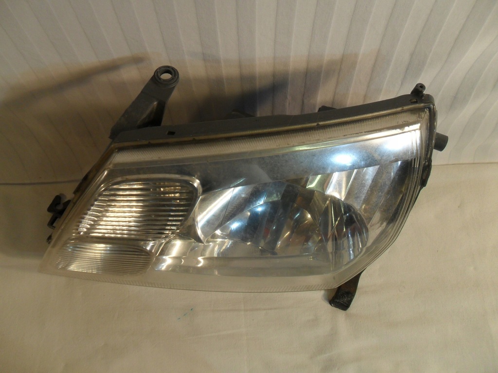 фото №8, Лампа левый перед eu toyota hiace 2007-