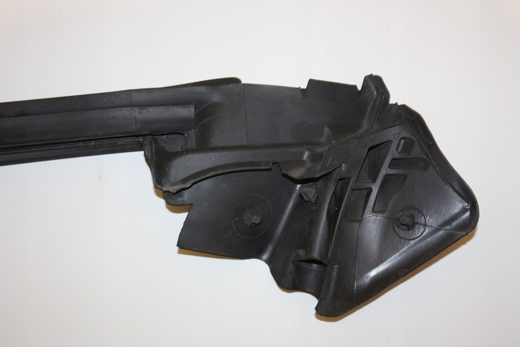 фото №5, Mercedes cla w117 молдинг прокладка дверь задняя левая