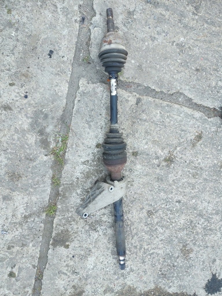 Купити Opel astra j привідний вал права довга lb 1.4t 13271556