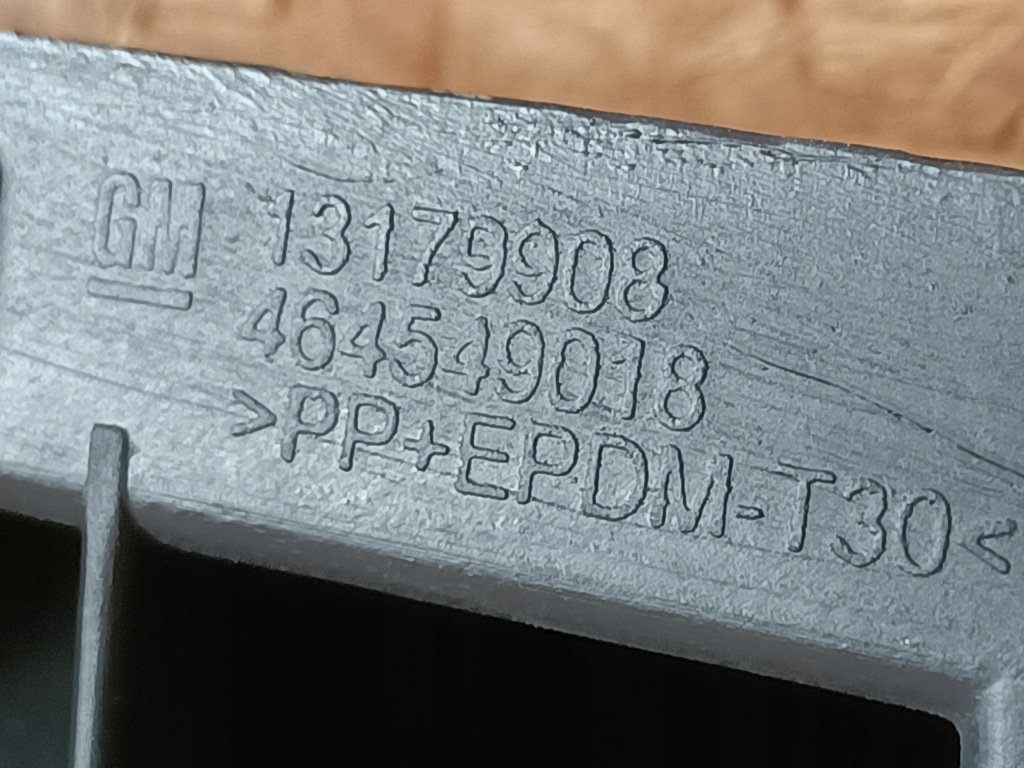 Opel corsa e d направляющая кронштейн бампер задняя 13179908 Киев