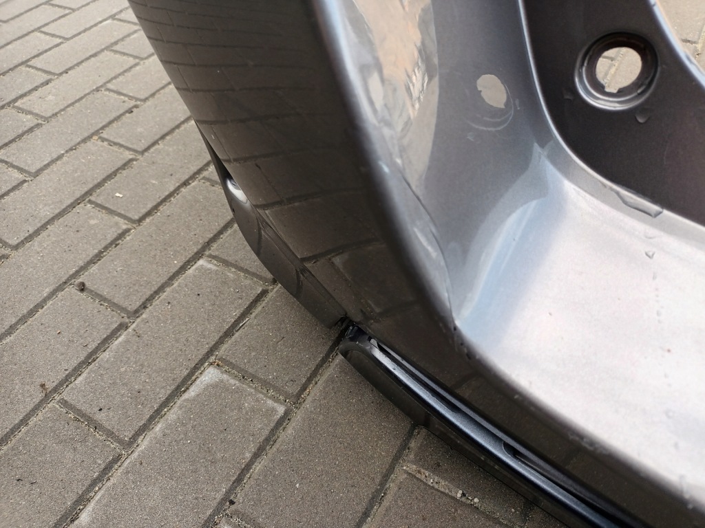 Купити Бампер задній toyota auris 2 універсал задній 2012 - 2015 без  pdc