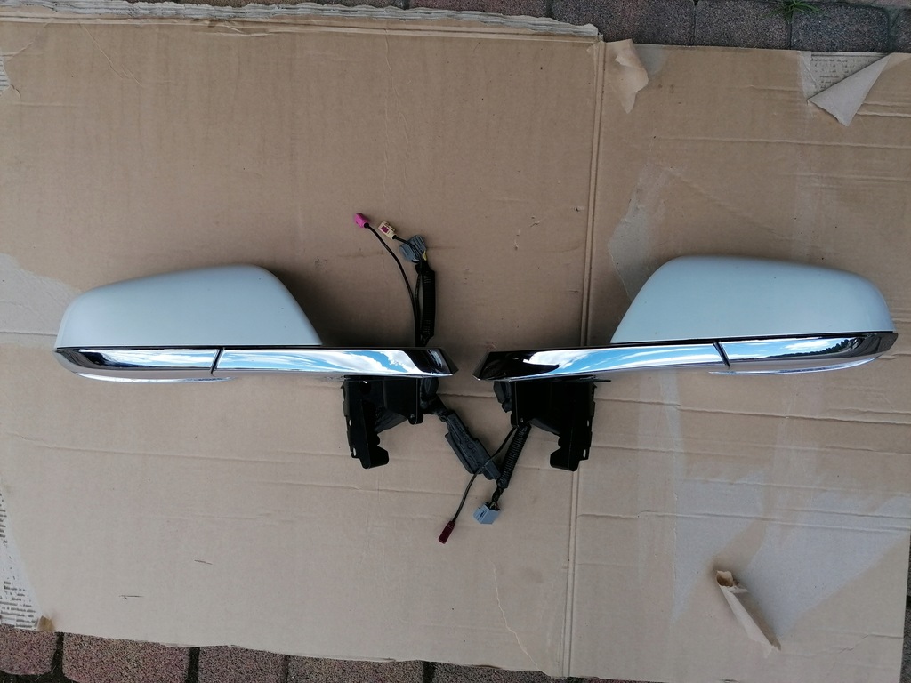 фото №1, Tesla s комплект дзеркал дзеркало ліва праве