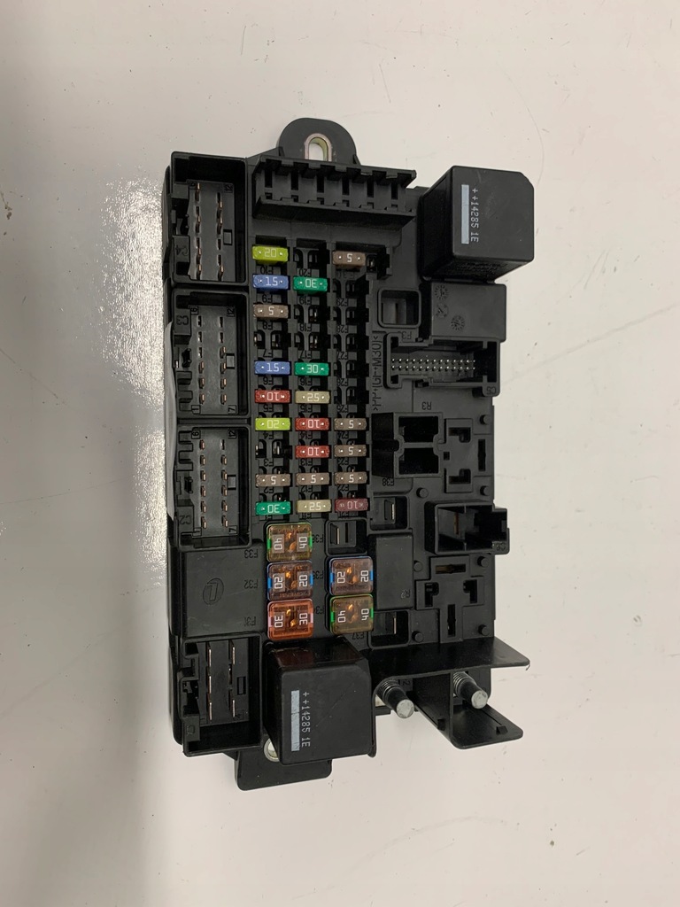 фото №1, Коробка предохранителей do jaguar f-type