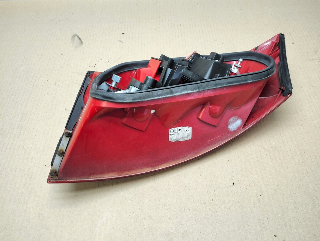 фото №9, Лампа левая задняя задняя audi tt 8n coupe lata 1998-2006