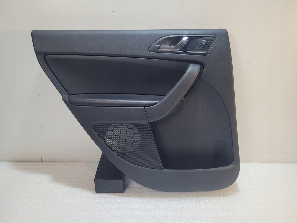 фото №1, Yeti обивка обшивка дверь левый задняя 5l0867211