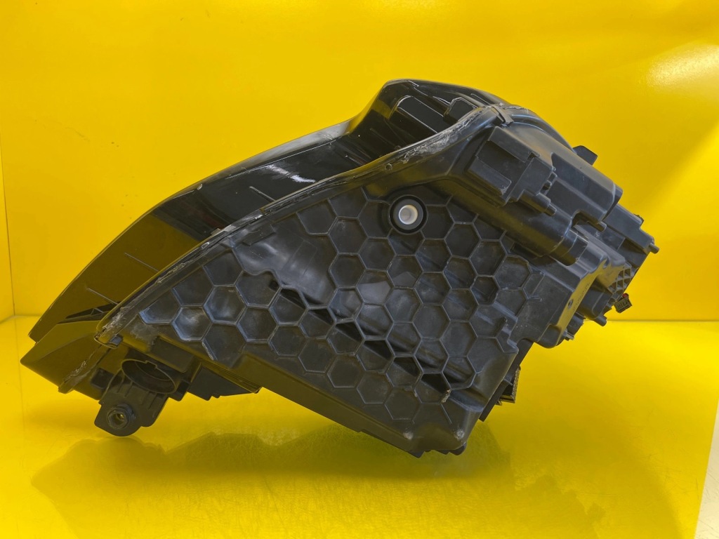 фото №5, Лампа правая audi q4 e-tron matrix full led 4ke941035