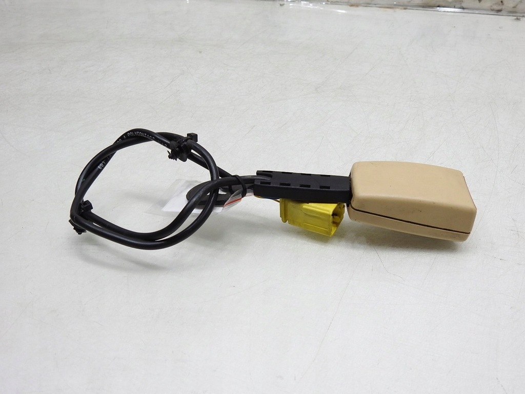 фото №3, Клипса поперечина безопасности правый перед touareg i