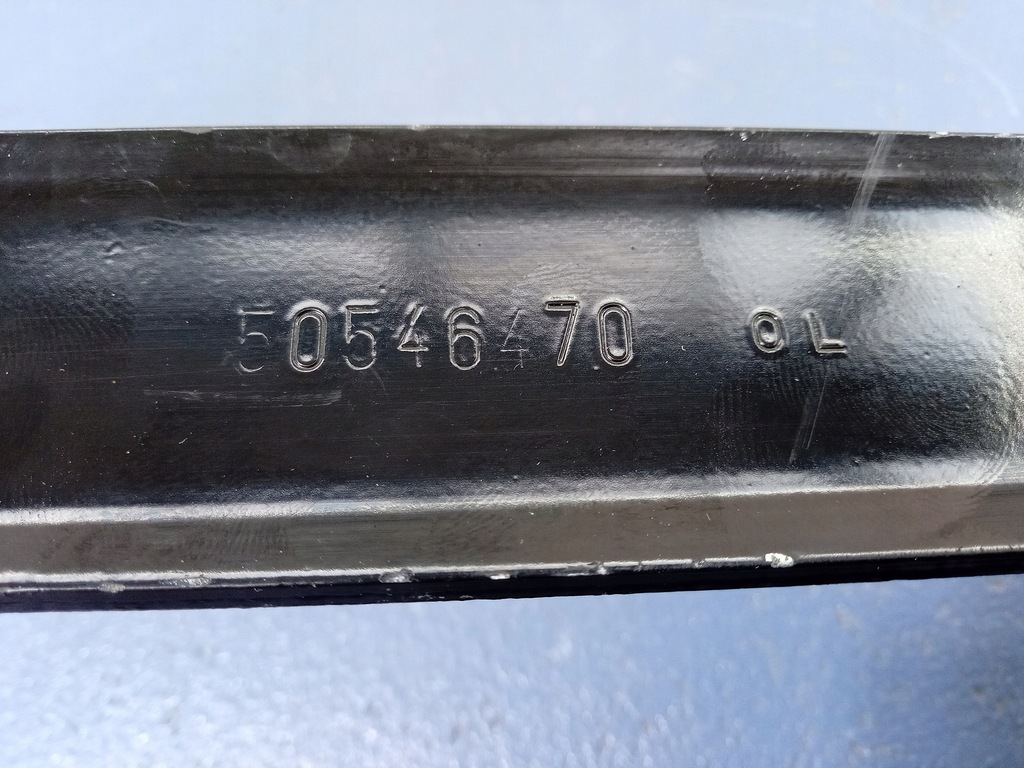 фото №4, Alfa romeo stelvio qv кріплення бака пального