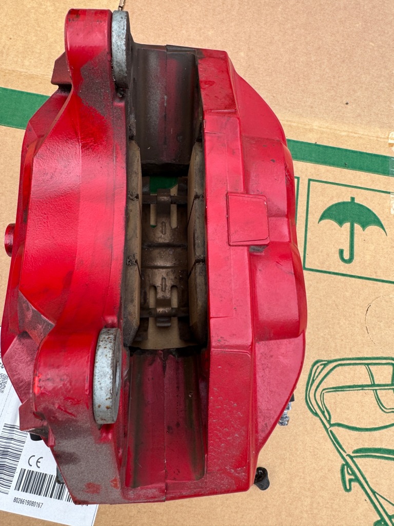 Nissan 370z супорт akebono brembo гальмівні диски перед задній комплект супортів Київ