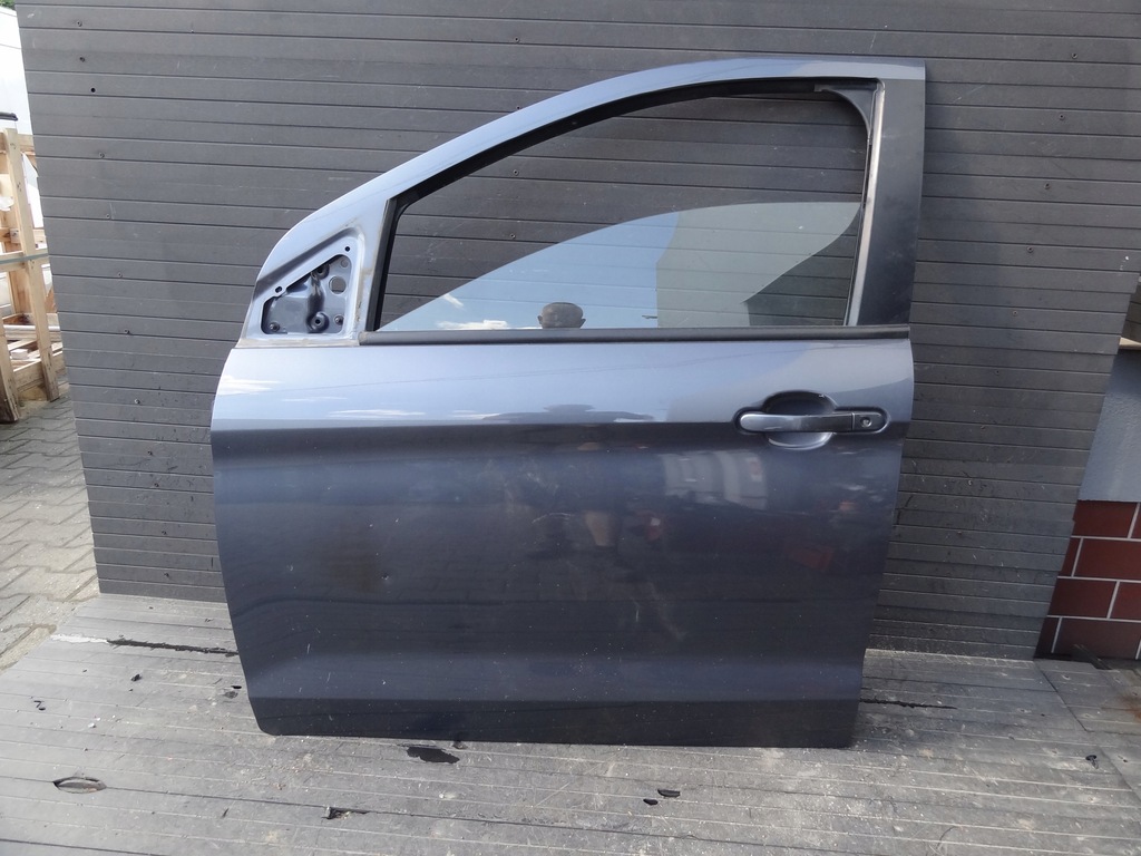 фото №1, Ford ka+ plus 2018 дверь передние левая полный оригинал