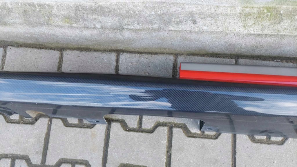 фото №10, Ferrari portofino f164 поріг молдинг поріг права карбон 2341