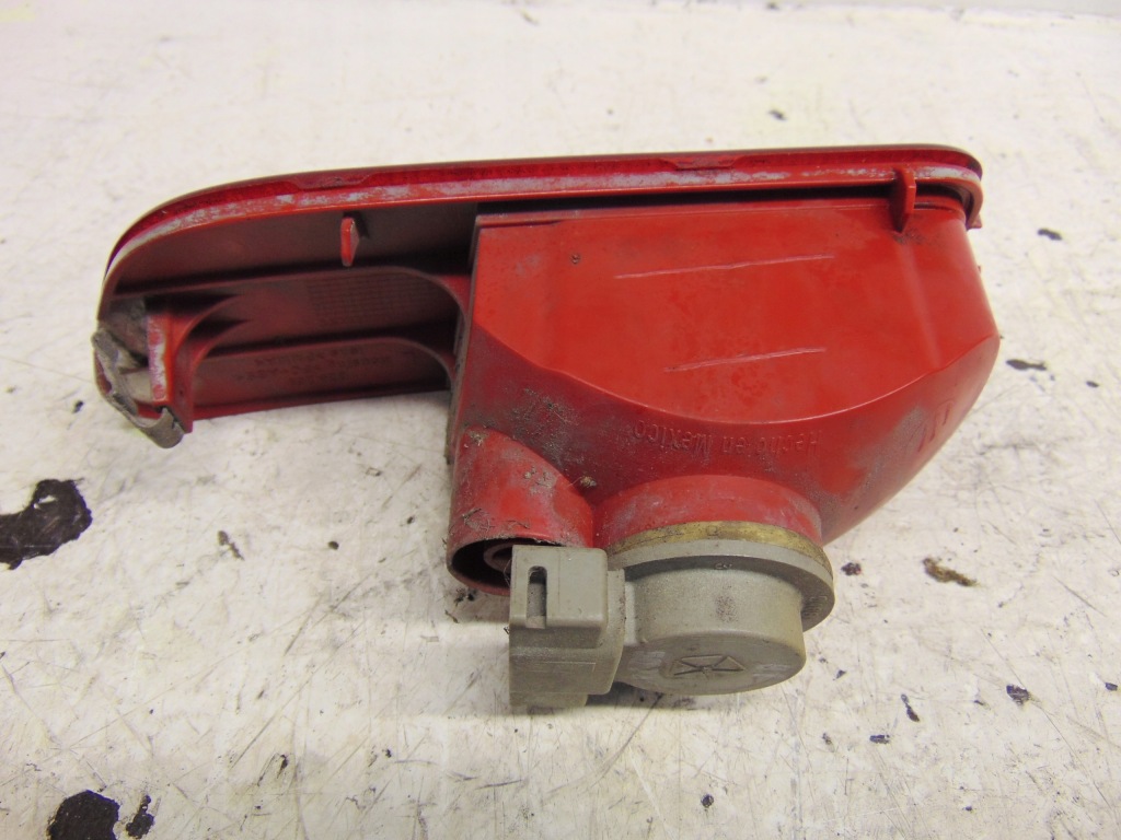 Лампа w бампер протитуманна лівий задній задня chrysler 300c kombi європа Київ