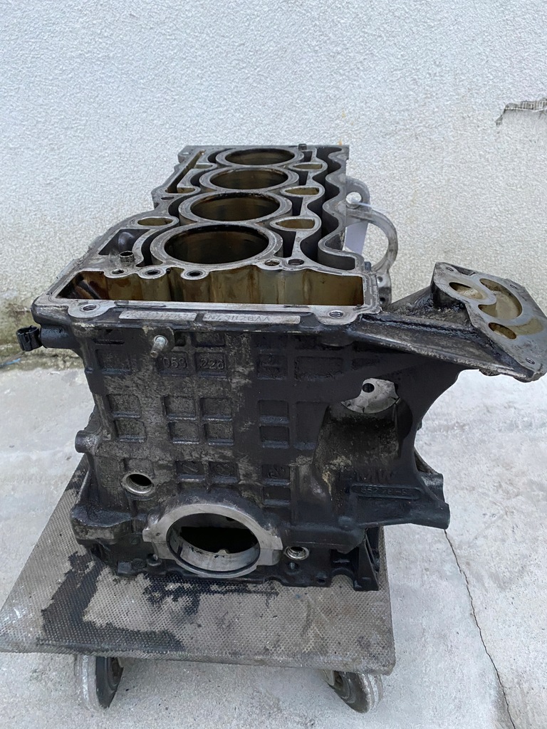 фото №11, Блок двигуна bmw 1 3 5 e60 e61 e81 e82 e87 e88 e90 e91 e92 318i 320i 520i