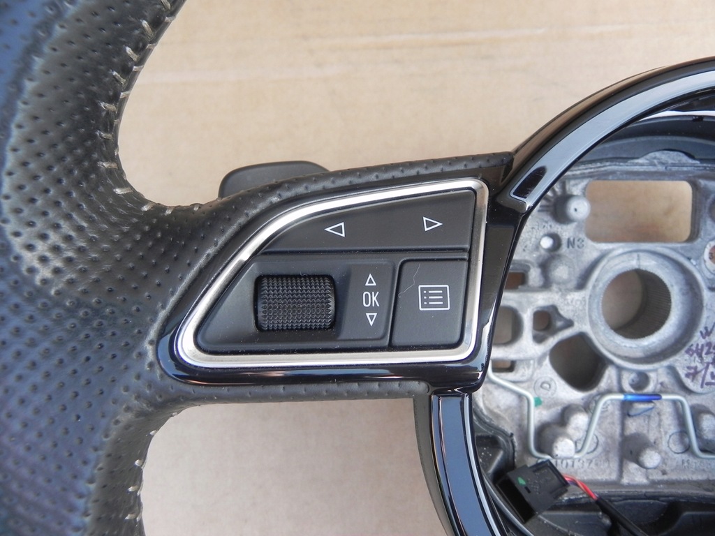 фото №8, Audi a7 c7 s7 s line lift a6 q5 q3 воздуховод кожа idealna