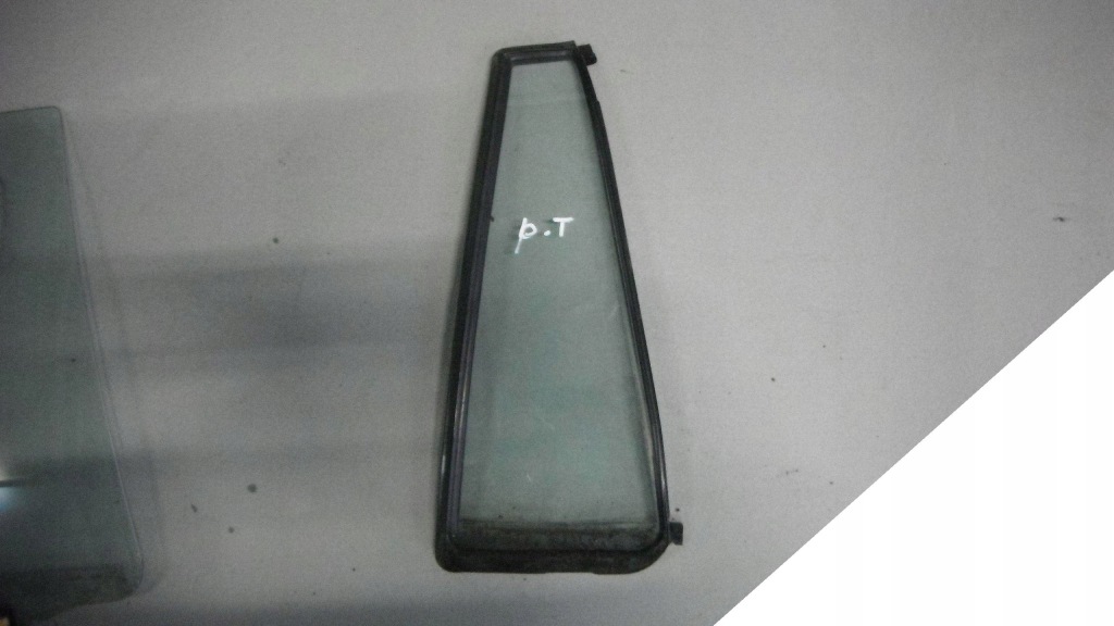 фото №1, Mazda demio 98-03 стекло правая задняя правый задняя малый