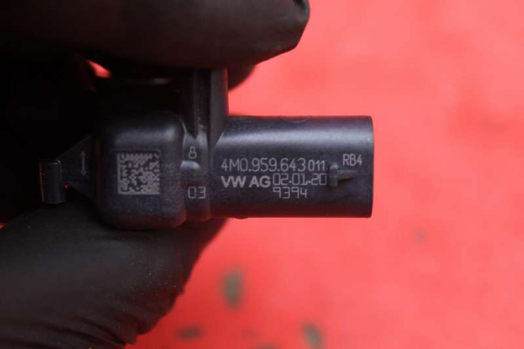 фото №6, Датчик ударный правый задняя 4m0959643 skoda kamiq 19-