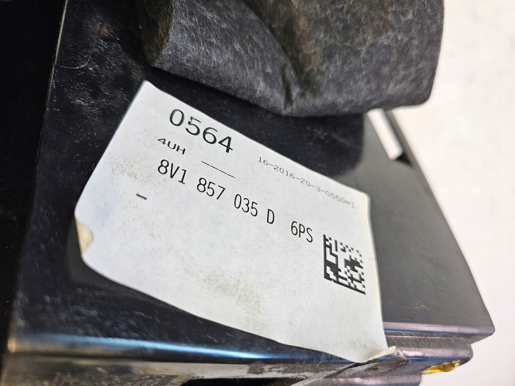 фото №8, Бардачок пасажира audi a3 8v 8v1857035d