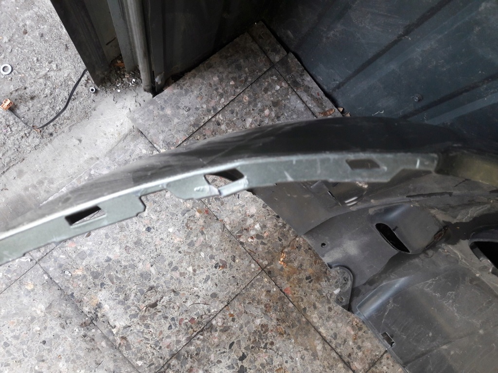 фото №12, 620220025r бампер передній dacia duster зелений