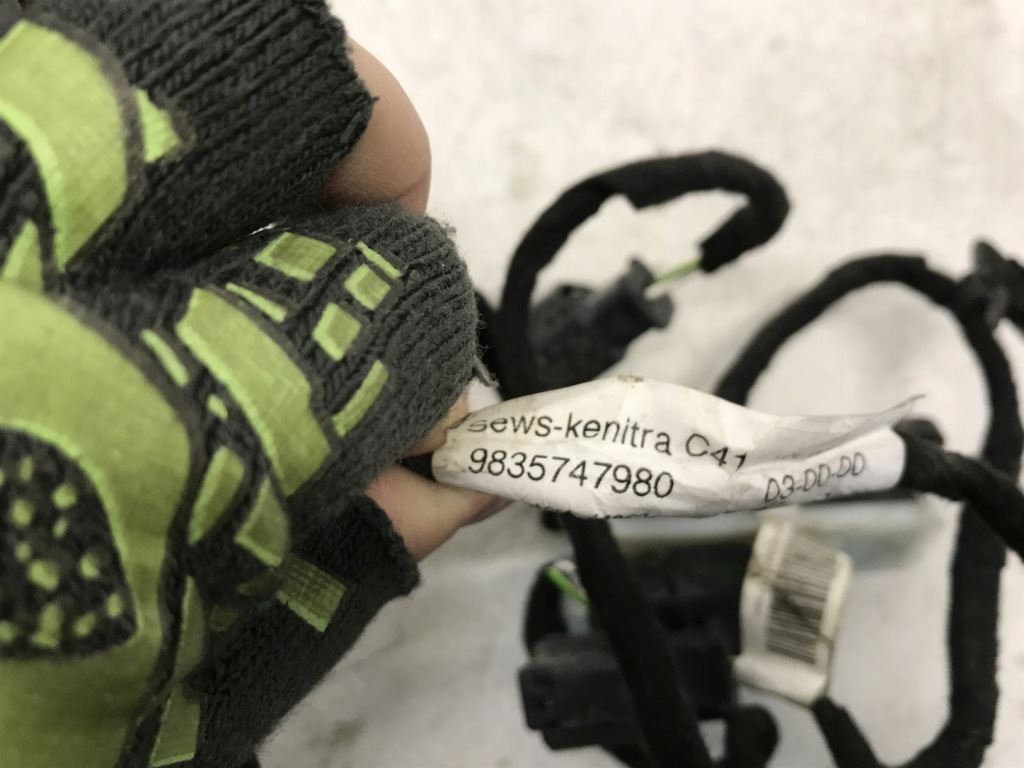 фото №6, Peugeot ii кнопка открывания крышки 9820395580