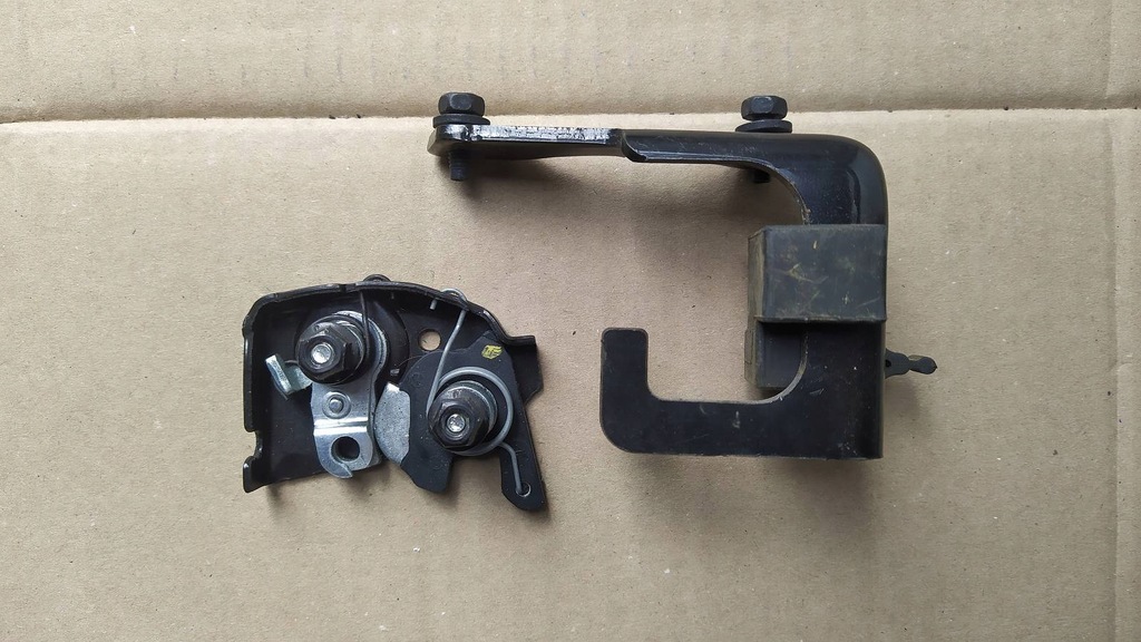 фото №1, Pacifica 17- блокировка защёлка дверь задняя левая