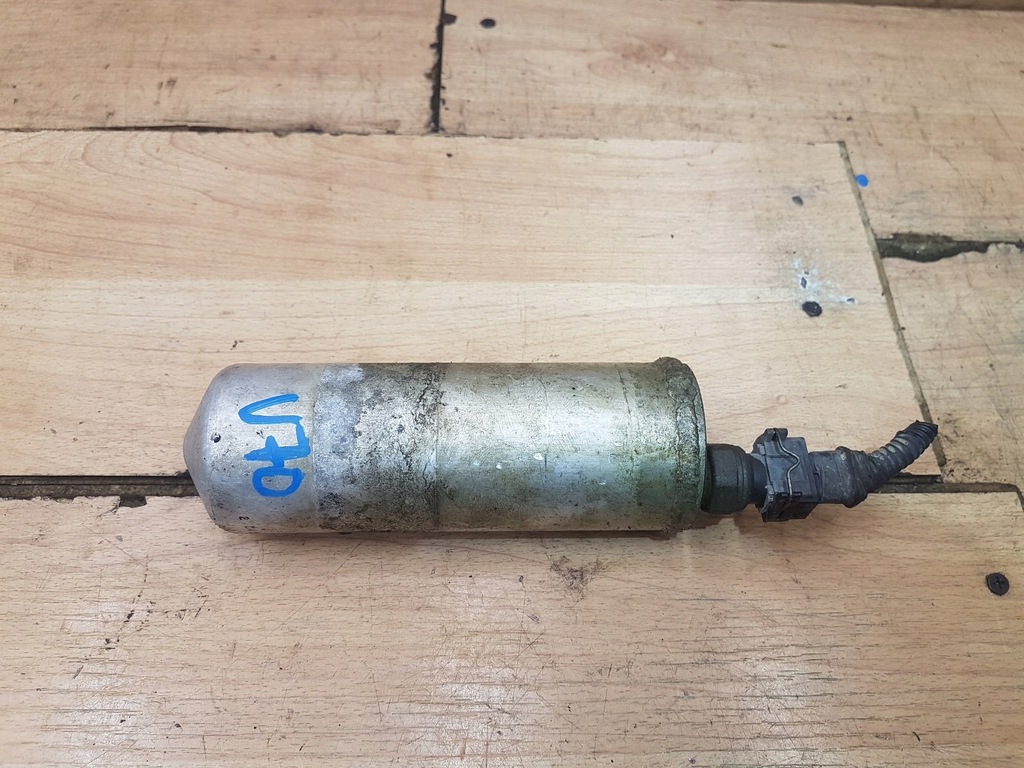 фото №1, Осушитель конденсатор volvo v70 ii 2.4t