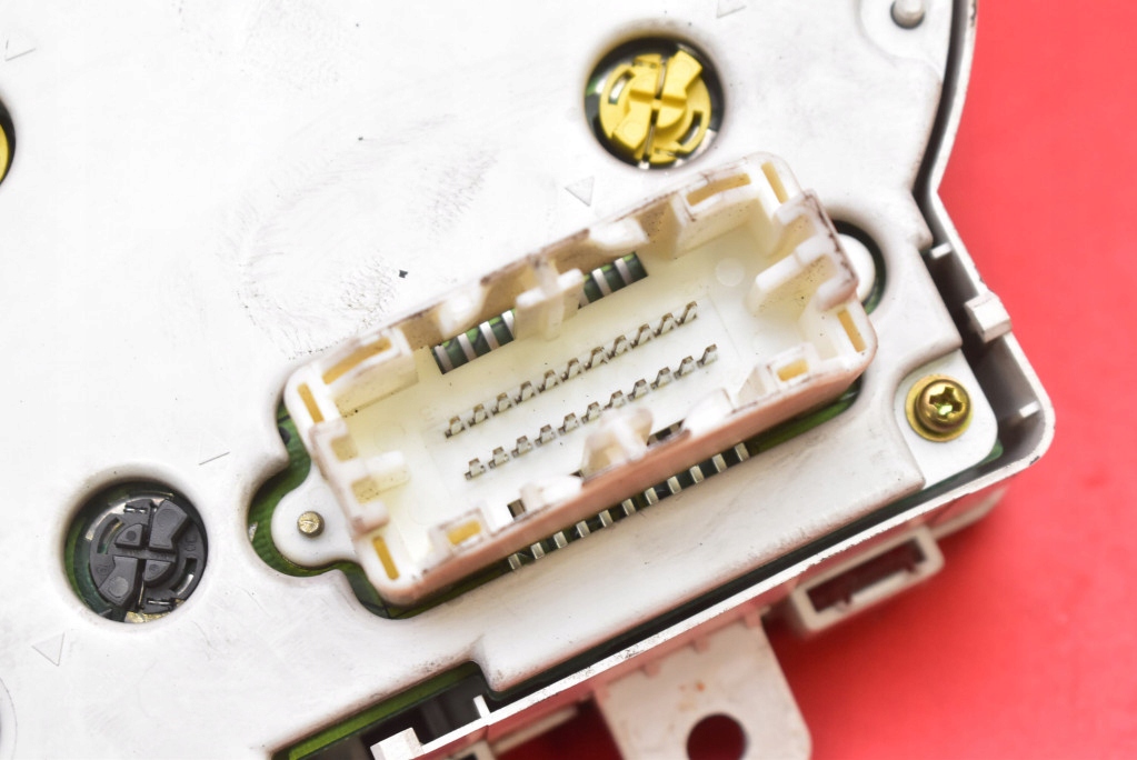 фото №10, Счетчик приборы eu mn151132 mitsubishi outlander i 2.0 16v 136 km 4x4 01-08