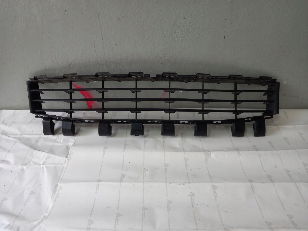 Купити Решітка бампера передня renault megane ii lift