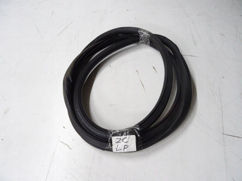 фото №1, Opel zafira c прокладка дверь левый перед