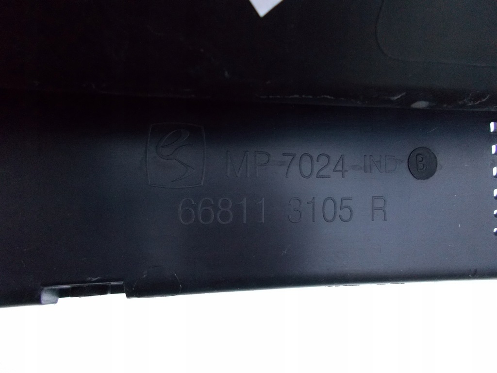 фото №10, Жабо пластиковый dacia sandero ii 668113105r