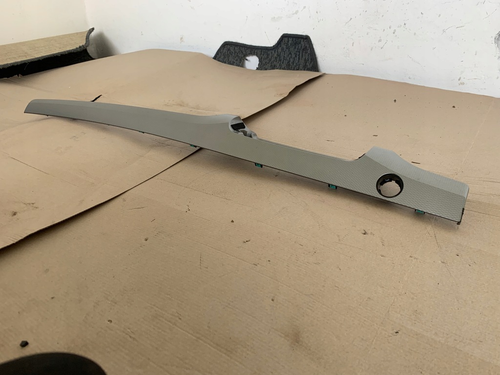 фото №3, Ford mustang mach-e rwd 21r молдинг захист панелі консолі панель приладів оригінал