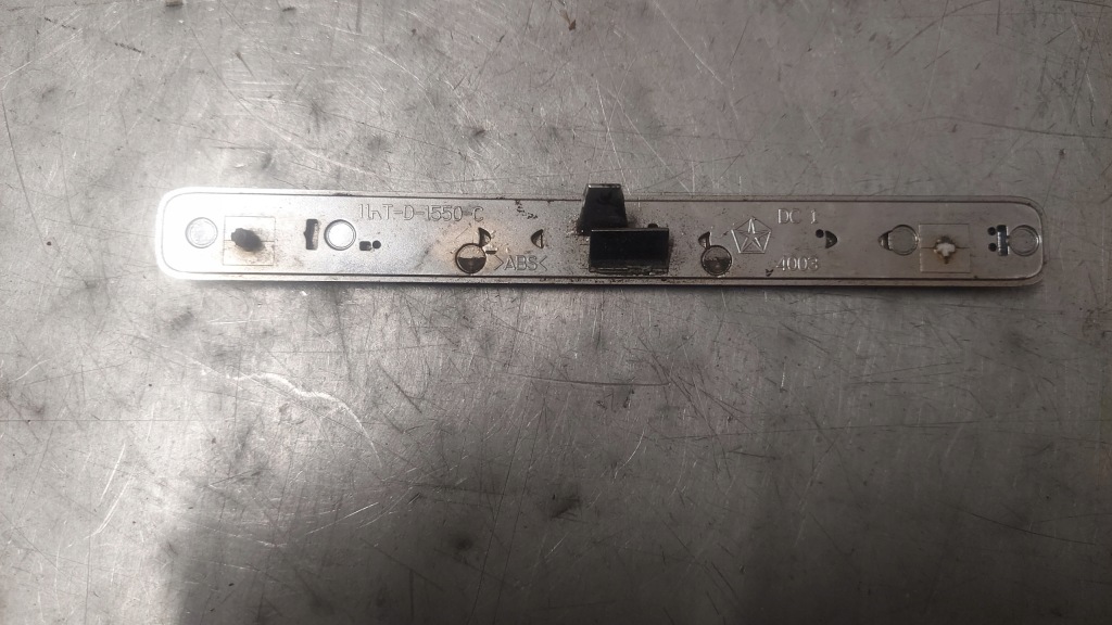 фото №2, Dodge caravan 11-20r емблема решітка решітка