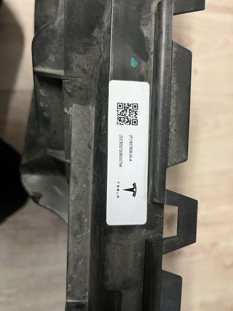 Tesla model 3 y корпус вентилятор радіатора 1607808-00-a Київ