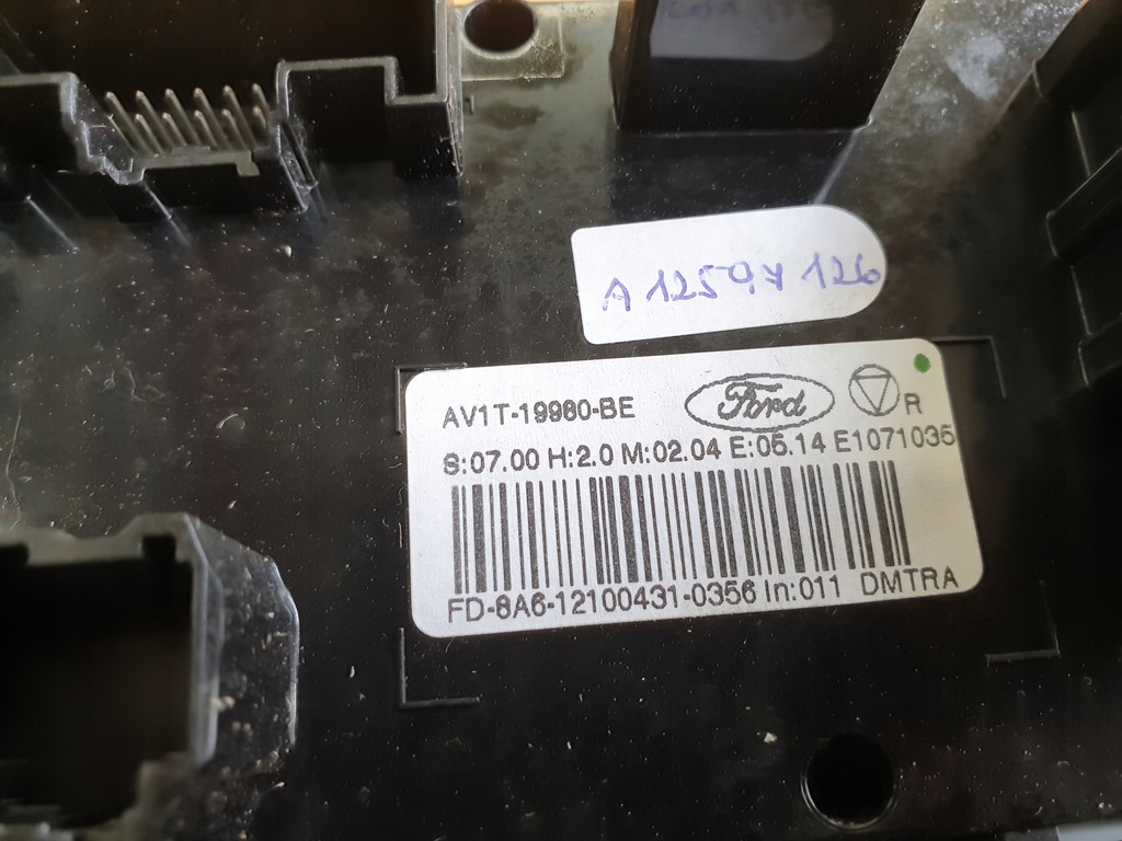 фото №8, Ford b-max панель обдув рамка чехол ручка