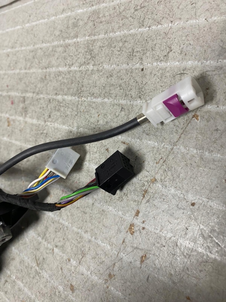 Зеркало левая mercedes eqa 16 pin камера 8 + 8 Оригинал